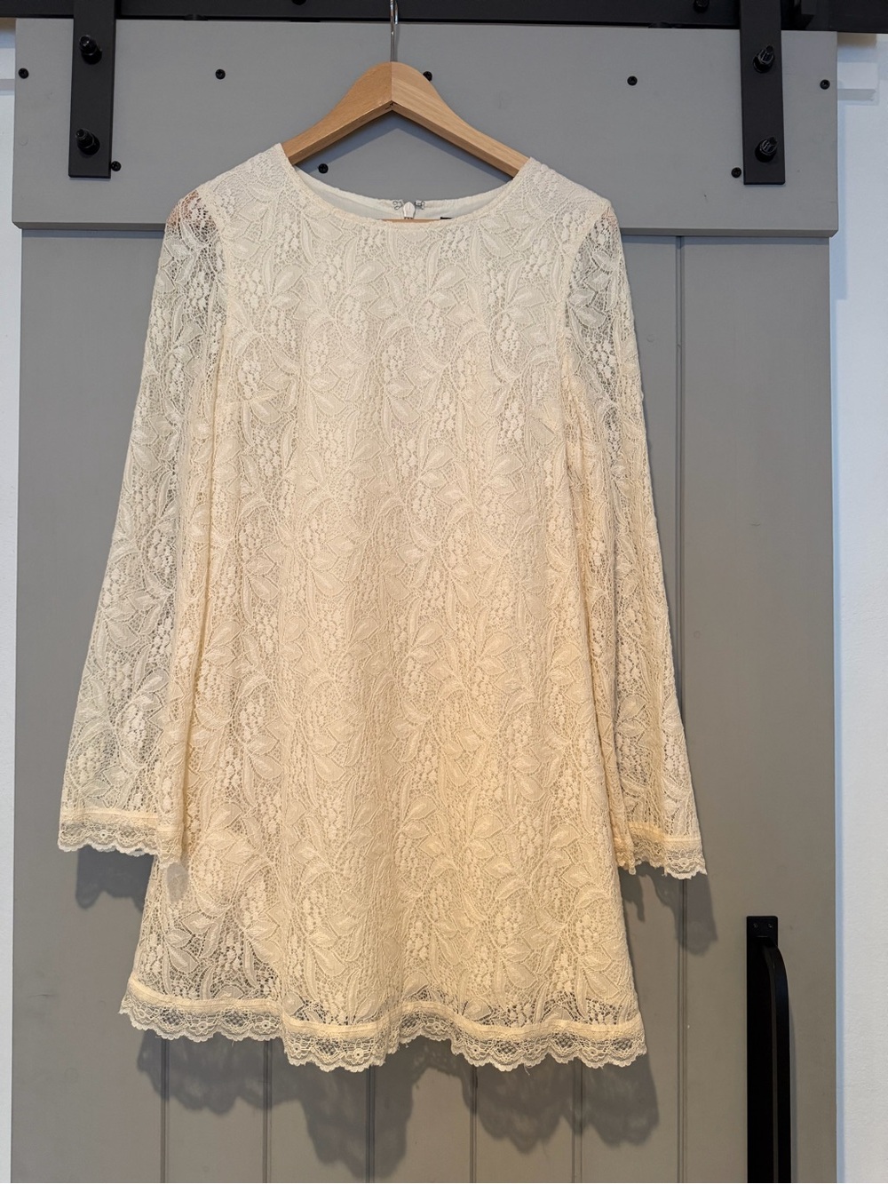 Topshop Ivory Lace Long-Sleeve Shift Dress